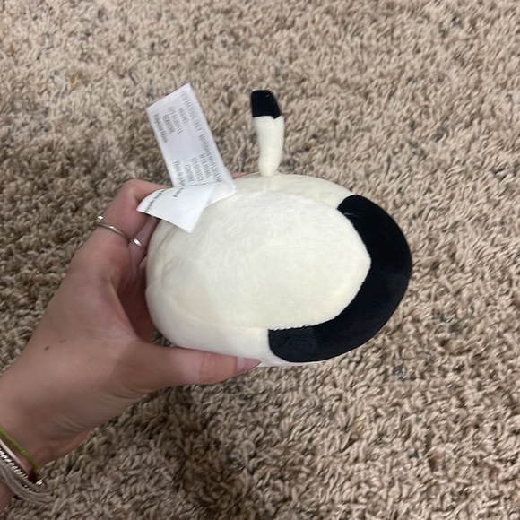 (SOLD) NWT 5” 2018 Conner the Cow Squishmallow - Picture 4 of 7